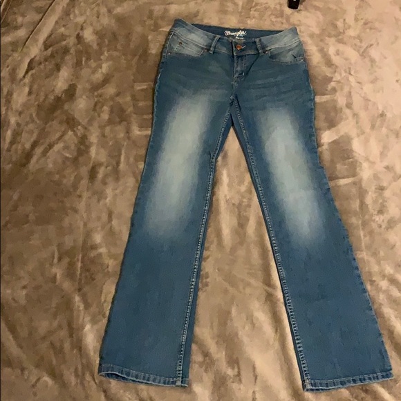 Wrangler Bootcut Jeans- New! - Picture 2 of 4